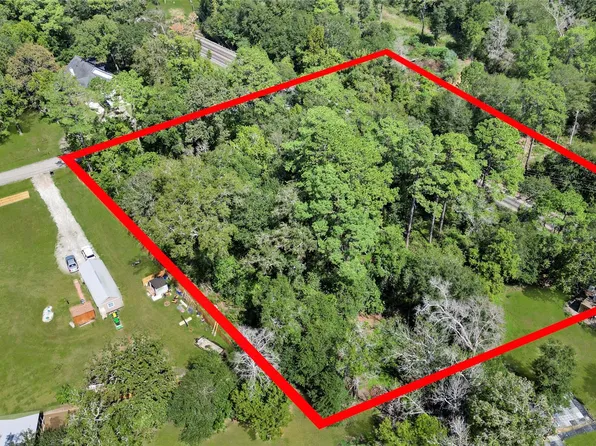 29 County Road 432, Dayton, TX 77535