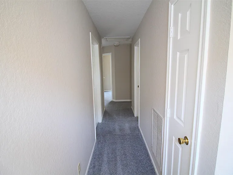 2117 Whittier Dr — Photo 7