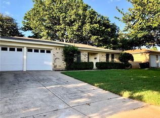 8828 Guadalupe Rd, Fort Worth, TX 76116