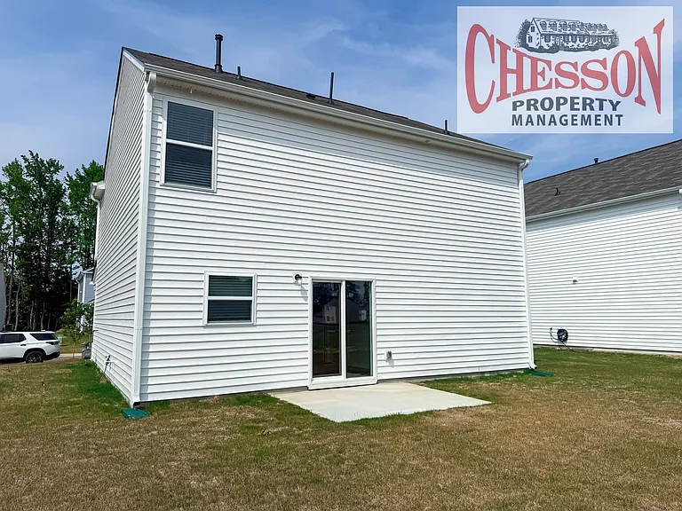 3913 Falcon Ct NW — Photo 16