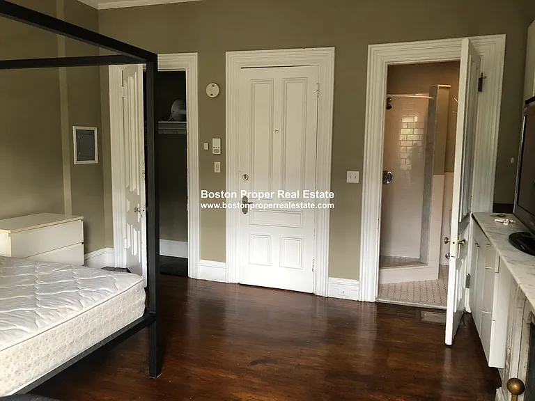 323 Beacon St #6 — Photo 3