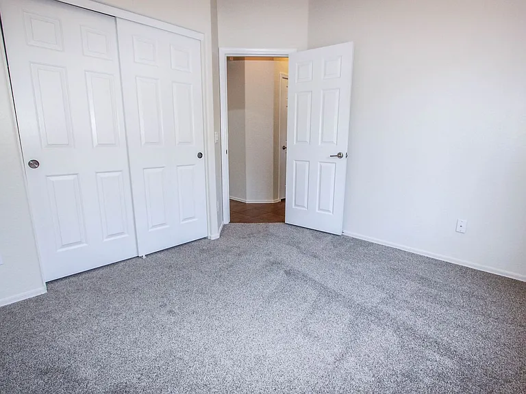 7905 N Music Mountain Ln — Photo 11