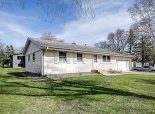 8125 Ruth St NE, Fridley, MN 55432