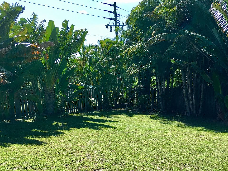 2nd image of 105 Alameda Dr