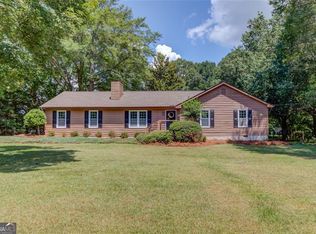 510 Sequoia Ct, Loganville, GA 30052