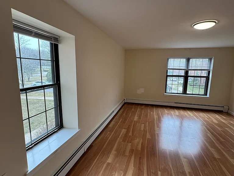 751 Highland Ave — Photo 19