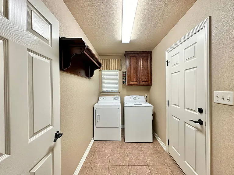 3107 Sarita Cv — Photo 22