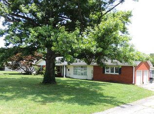 145 Seminole Trl, Frankfort, KY 40601