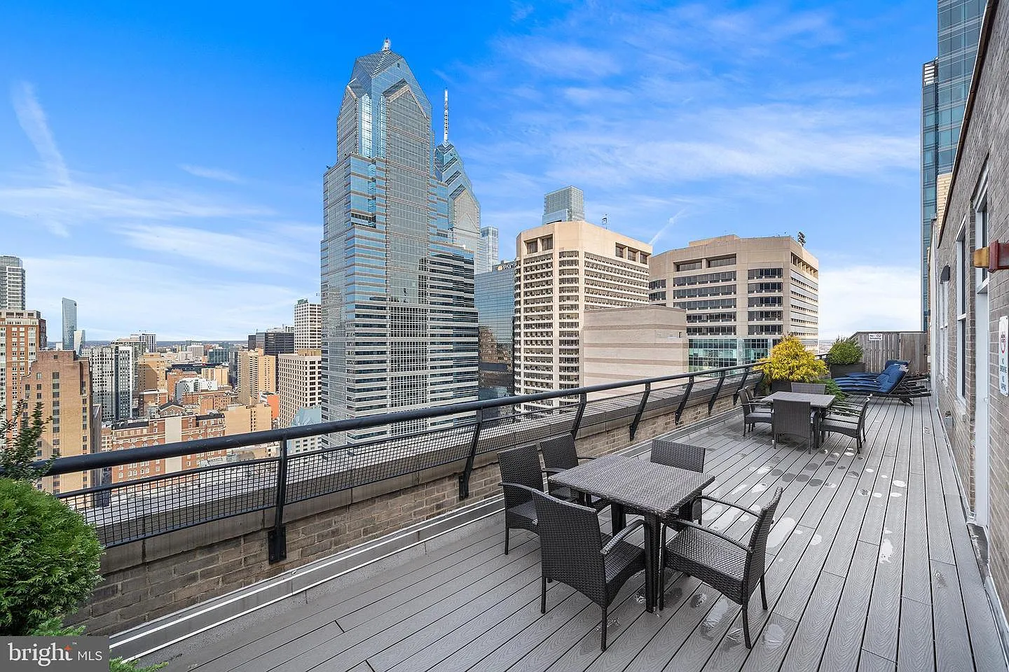 2 bed, 1144 sqft, $1,650 — Photo 2