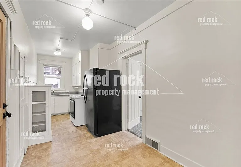 615 W 6th Ave #D — Photo 6