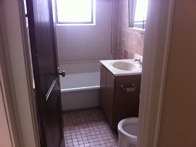 4th image of 739 W Belmont Ave APT 218