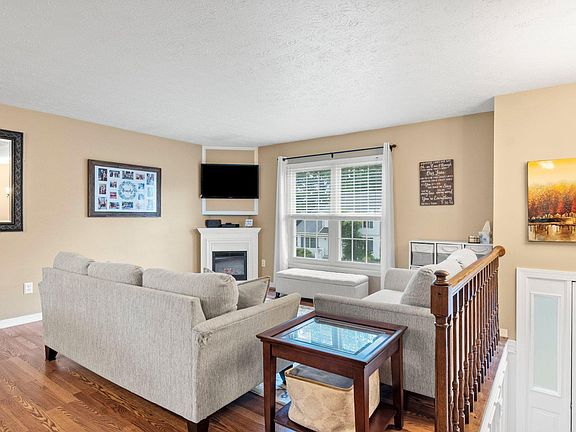 5th image of 9518 Oakbranch Way