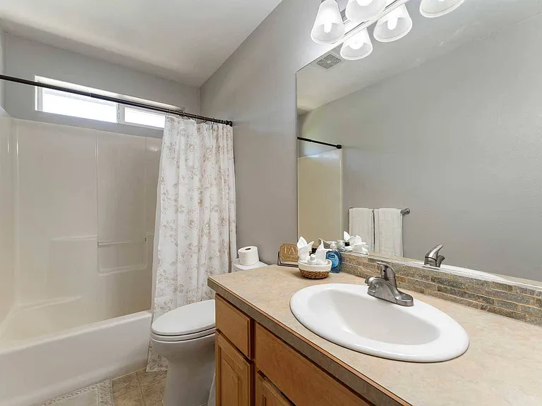 16804 NE 12th St — Photo 31