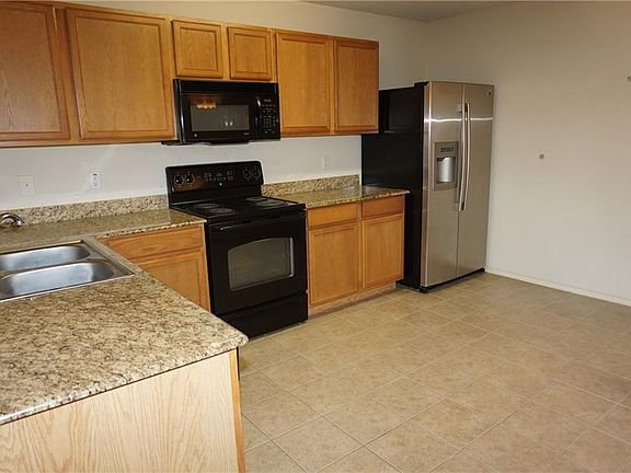 4th image of 344 Blairwood Dr