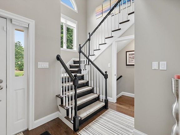 4th image of 5 Pebble Beach Drive