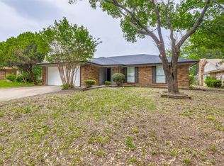 5311 Pampas Ct, Arlington, TX 76018