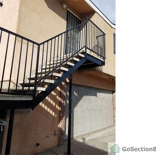 1st image of 353 W 47th Pl #355