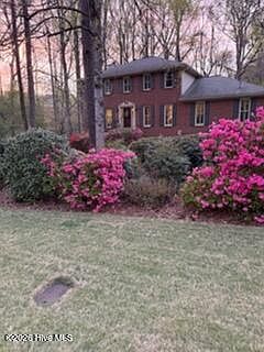 1st image of 3975 White Oak Lane SW