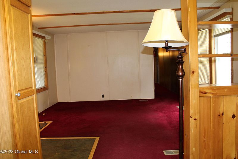 5th image of 760 Arnold Street