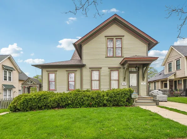 108 N Channing St, Elgin, IL 60120