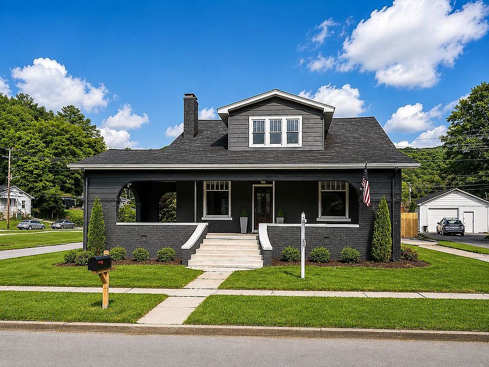 1st image of 204 Clinchfield Ave