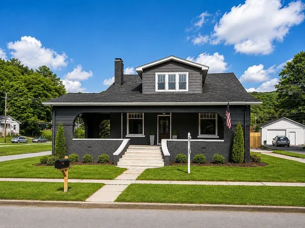 204 Clinchfield Ave, Erwin, TN 37650