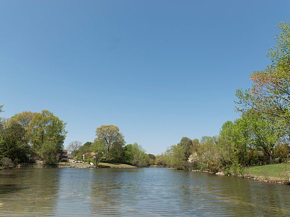 3rd image of 4220 Smokey Lake Dr