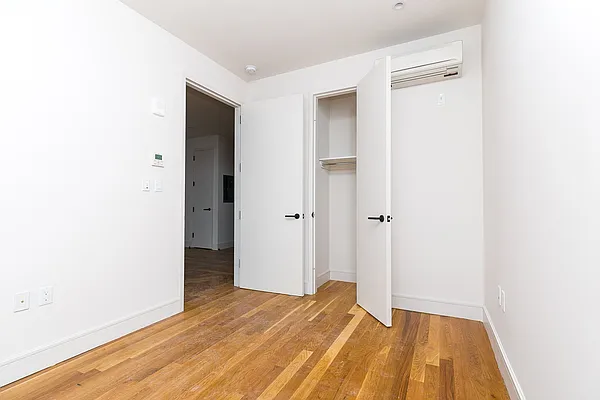 Rented by Nooklyn NYC LLC | media 42