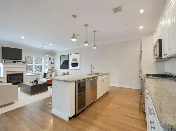 99 M St Unit 3, South Boston, MA 02127