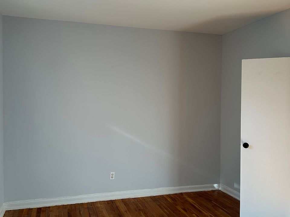 2nd image of 6063 Broadway APT 3B