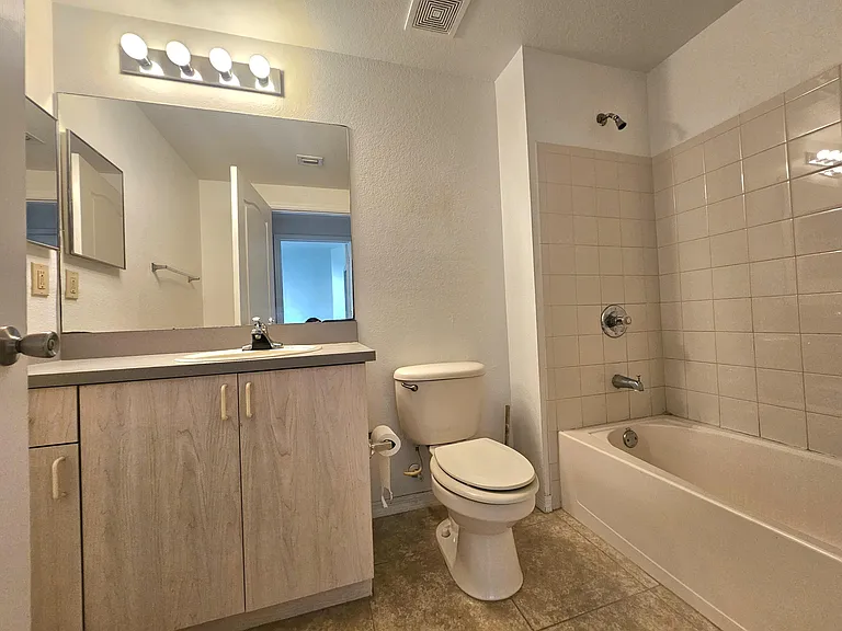 112 SW Peacock Blvd #7-101 — Photo 8