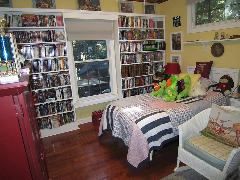 1st floor BR #2