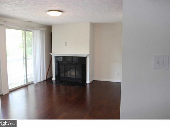 5th image of 58 Kenwood Dr