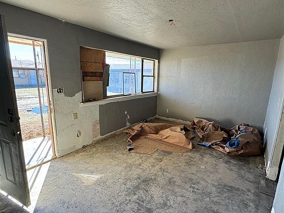 3rd image of 40 NW 24th St