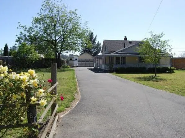 380 Helman Ln, Cotati, CA 94931