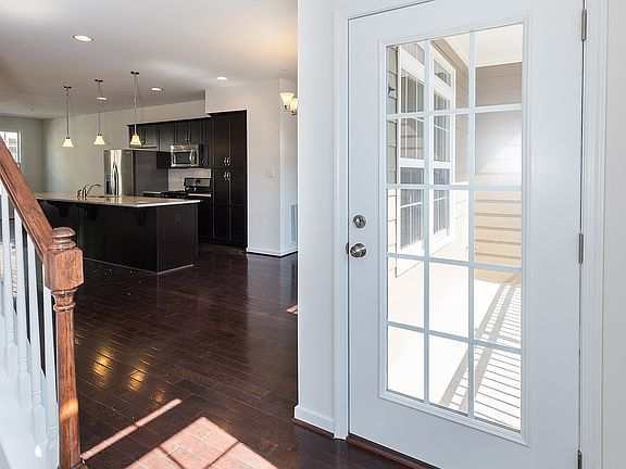 Open Floor Plan!
