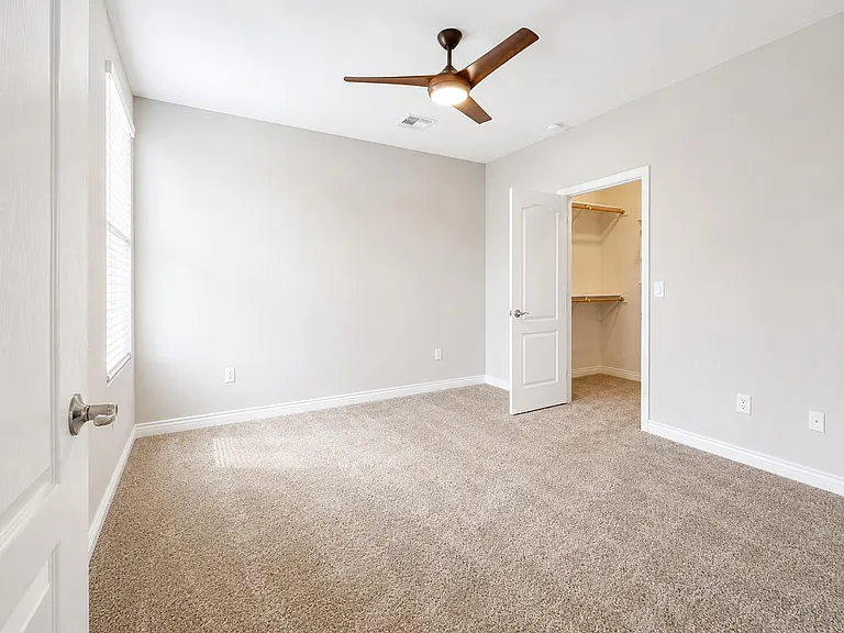2425 W Bronco Butte Trl #2008 — Photo 11