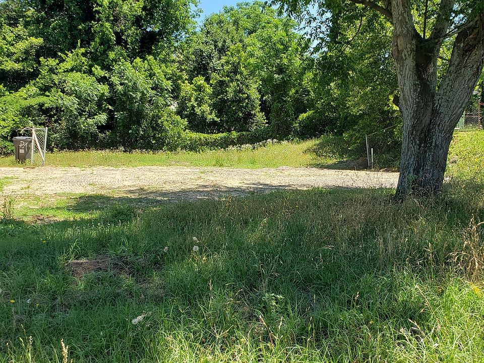 2nd image of 2805 Glenn Hills Cir