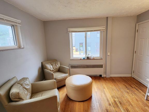 2nd image of 4257 Fergus St #1