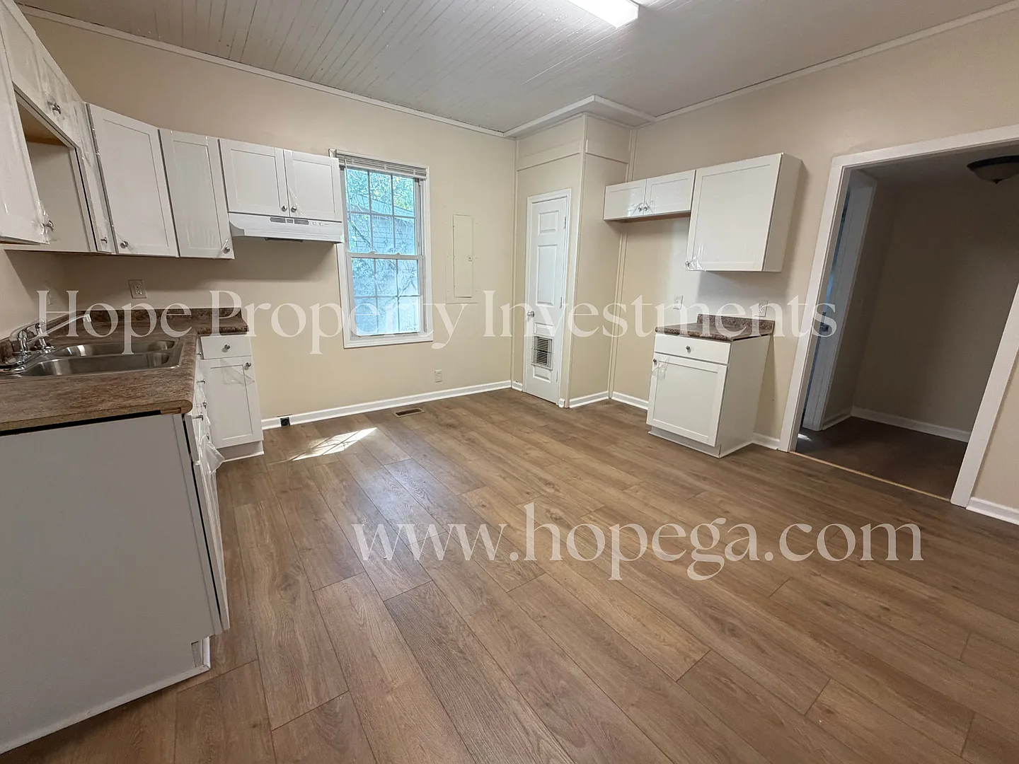 140 Grady Smith St, Grantville GA 30220 — Photo 4