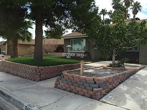 3rd image of 6417 Hyde Ave