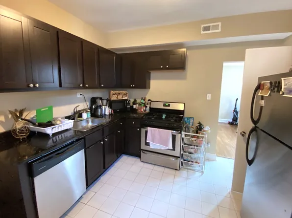 (undisclosed Address), Chicago, IL 60610