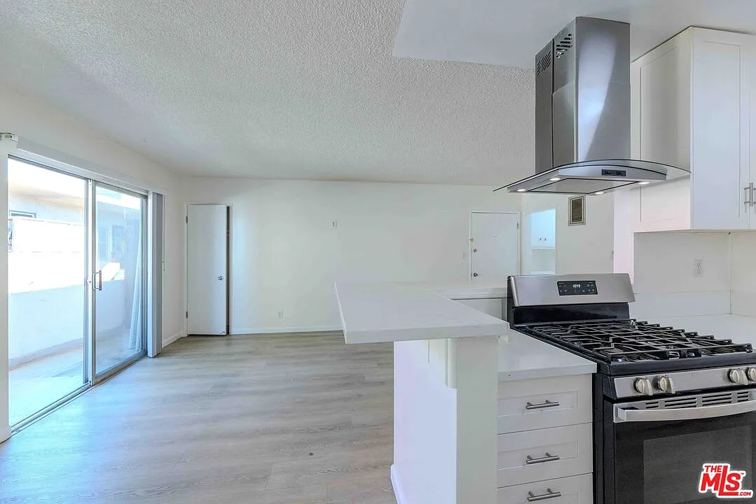1 bed, 1.0 bath, 650 sqft, $2,150 — Photo 4
