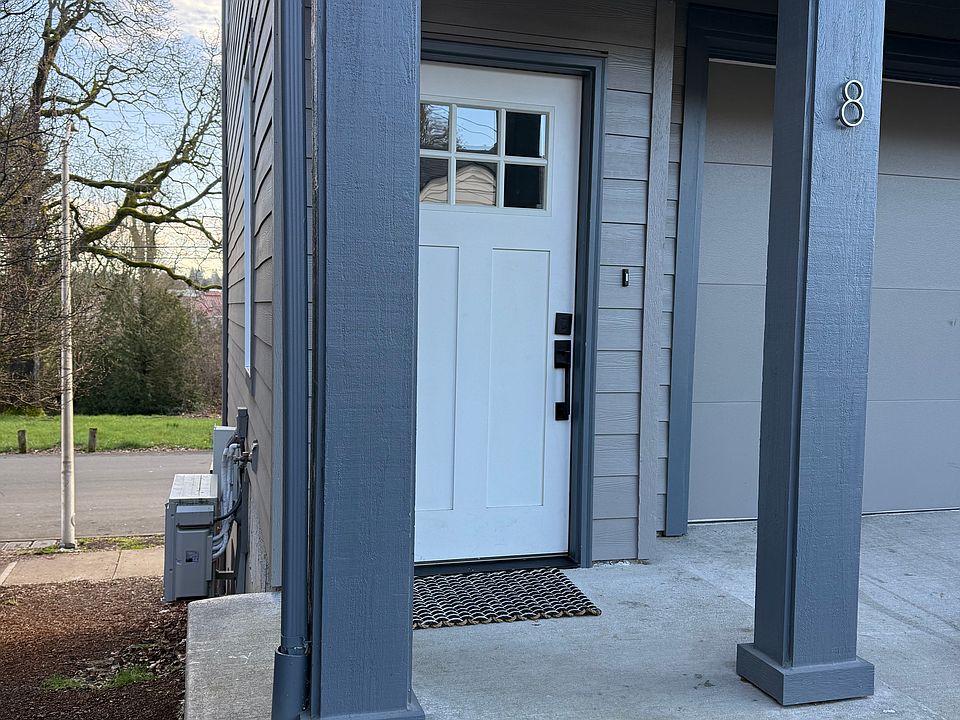 1st image of 3311 NE 42nd Pl #8