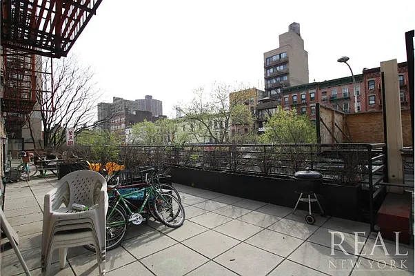 Rented by REAL New York | media 15