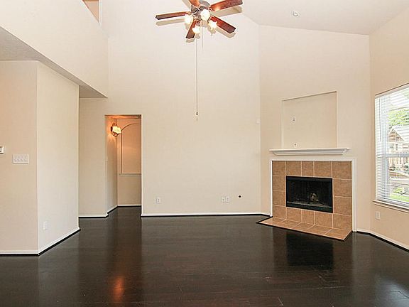 3rd image of 2906 Laurel Brook Ln