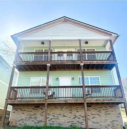 194 Strickland Ave Photo 1