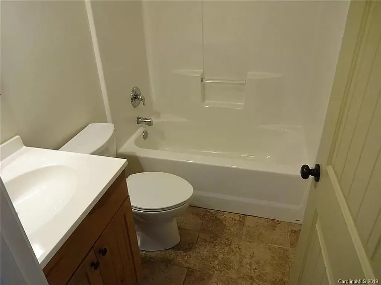 34 Selwyn Rd #C — Photo 9