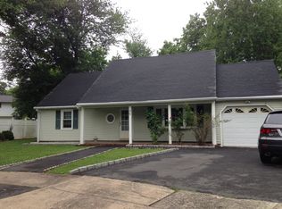 36 Joyce Dr, Piscataway, NJ 08854