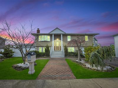 43 W Neptune Avenue, Lindenhurst, NY, 11757